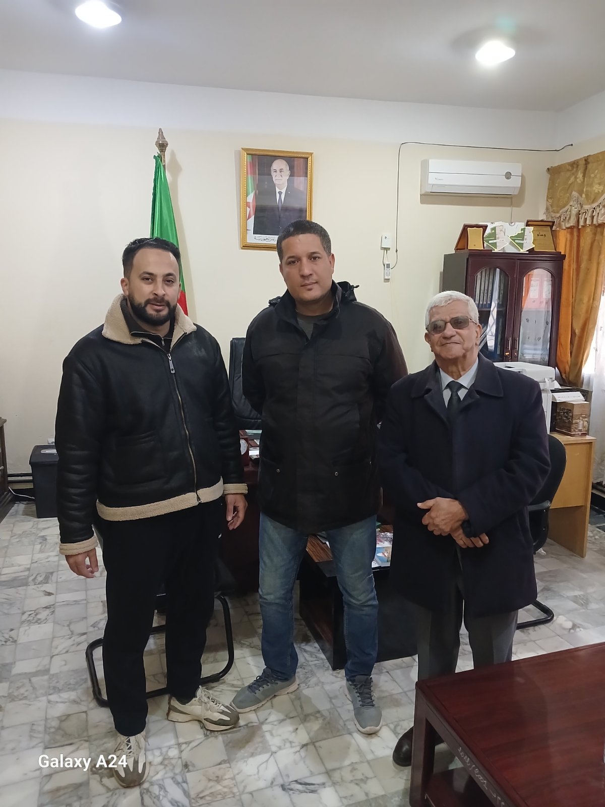 انجاز روبورتاج حول سيرة ومسيرة المجاهد الراحل اليمين زروال، الرئيس الأسبق للجمهورية الجزائرية الديمقراطية الشعبية