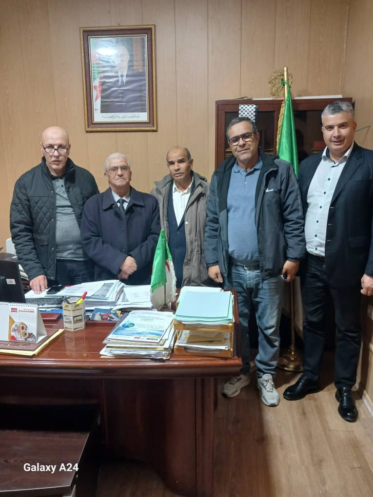 انجاز روبورتاج حول سيرة ومسيرة المجاهد الراحل اليمين زروال، الرئيس الأسبق للجمهورية الجزائرية الديمقراطية الشعبية